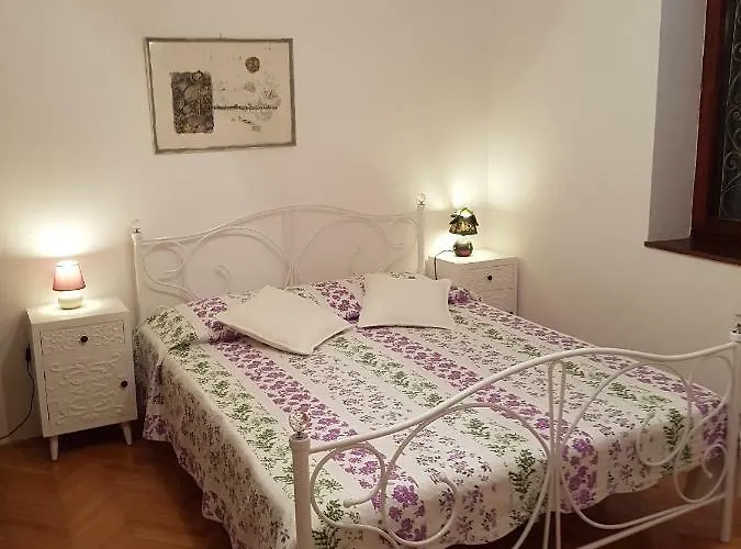 Gabrijela * מאלי לוסיניי